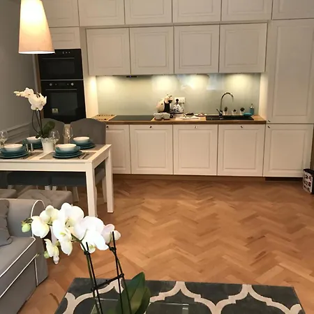 Apartament Karmelicka 11 *