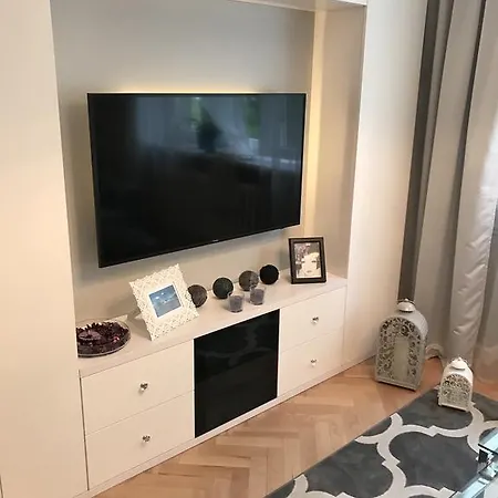 Apartament Karmelicka 11 *