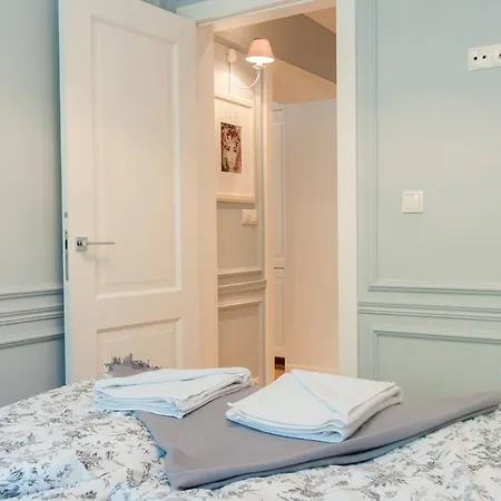 Apartament Karmelicka 11 Apartment Warsaw